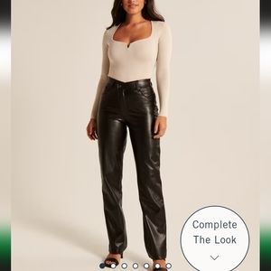 Abercrombie & Fitch Black Faux Leather 90's Straight Leg Jeans. Size 6